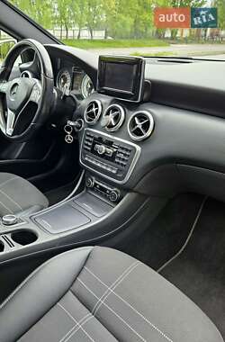 Хэтчбек Mercedes-Benz A-Class 2013 в 