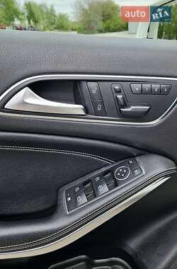 Хэтчбек Mercedes-Benz A-Class 2013 в 