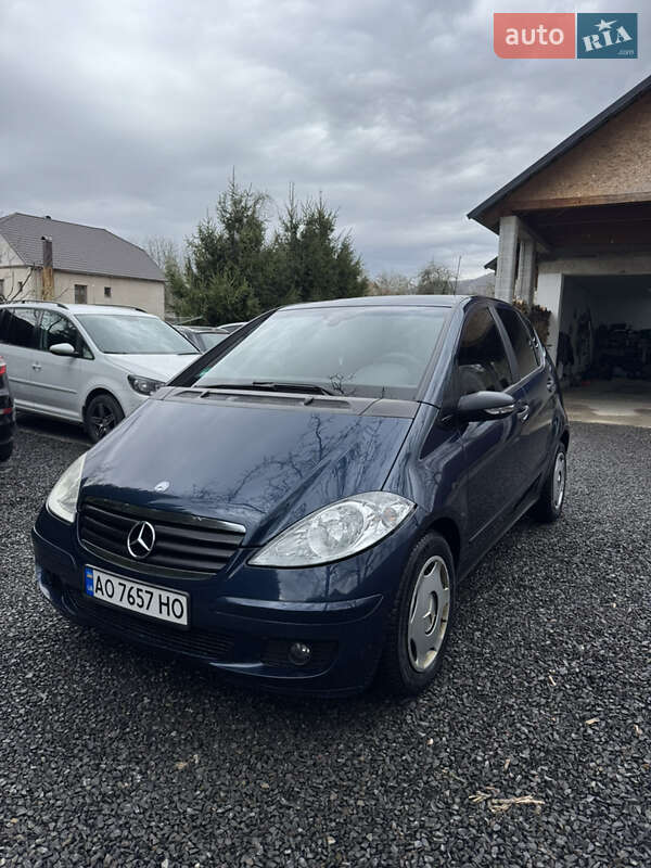 Хэтчбек Mercedes-Benz A-Class 2005 в 