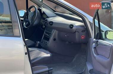 Хэтчбек Mercedes-Benz A-Class 2003 в 