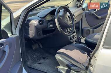 Хэтчбек Mercedes-Benz A-Class 2003 в 