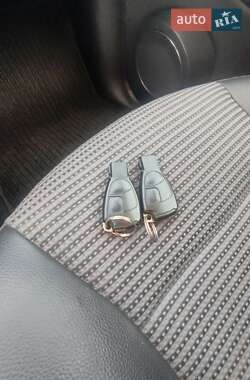 Хэтчбек Mercedes-Benz A-Class 2007 в 