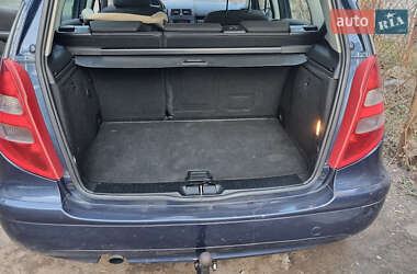 Хетчбек Mercedes-Benz A-Class 2004 в 