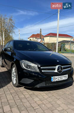Хэтчбек Mercedes-Benz A-Class 2014 в 