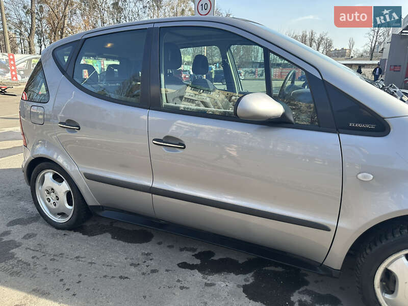 Хэтчбек Mercedes-Benz A-Class 2000 в Киеве