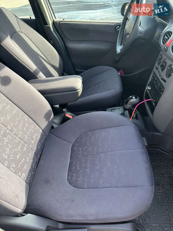 Хэтчбек Mercedes-Benz A-Class 2000 в Киеве