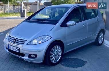 Хэтчбек Mercedes-Benz A-Class 2005 в 