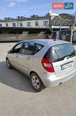 Хэтчбек Mercedes-Benz A-Class 2010 в 
