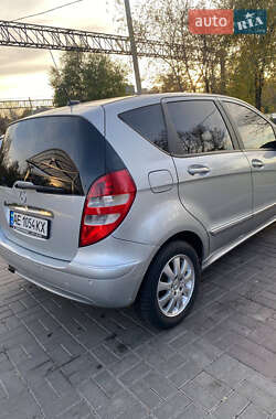 Хетчбек Mercedes-Benz A-Class 2005 в 