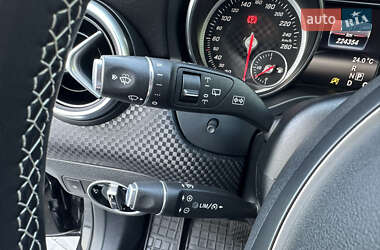 Хэтчбек Mercedes-Benz A-Class 2016 в 