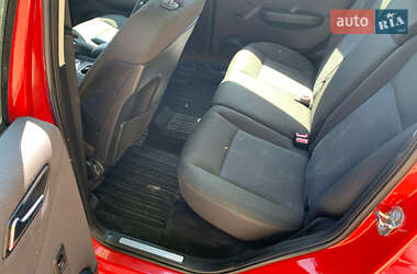Хэтчбек Mercedes-Benz A-Class 2010 в 