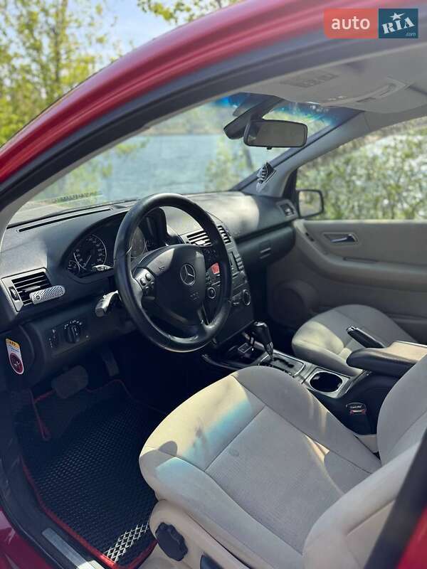 Хэтчбек Mercedes-Benz A-Class 2011 в Василькове фото 8 Хэтчбек Mercedes-Benz A-Class 2011 в Василькове