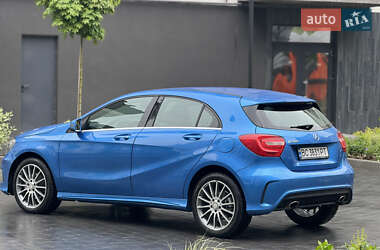 Хэтчбек Mercedes-Benz A-Class 2015 в 