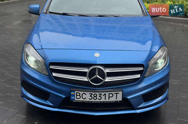 Хэтчбек Mercedes-Benz A-Class 2015 в 