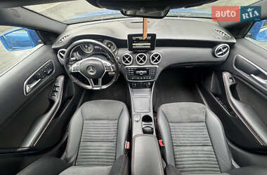 Хэтчбек Mercedes-Benz A-Class 2015 в 