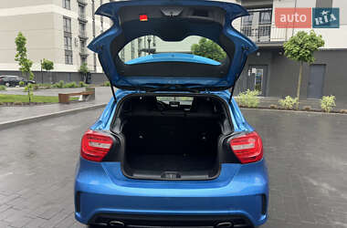 Хэтчбек Mercedes-Benz A-Class 2015 в 