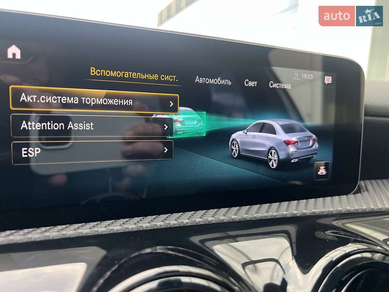 Седан Mercedes-Benz A-Class 2019 в Киеве