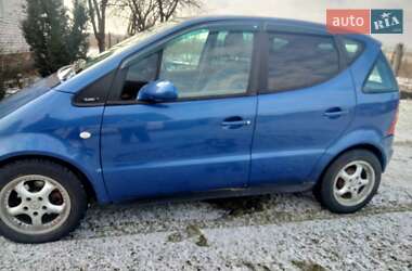 Хетчбек Mercedes-Benz A-Class 2000 в 