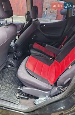 Хэтчбек Mercedes-Benz A-Class 2004 в 
