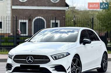 Хетчбек Mercedes-Benz A-Class 2018 в 