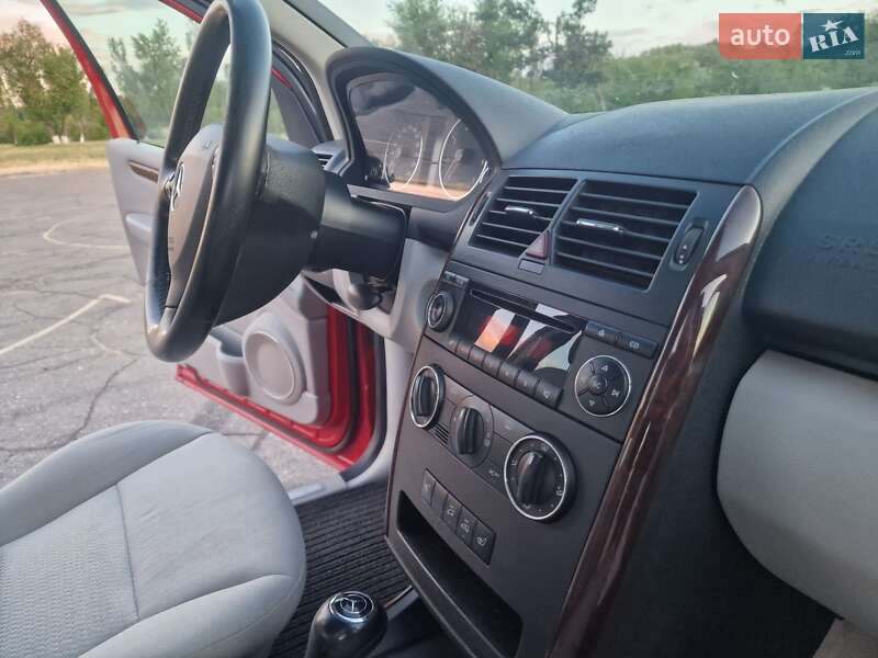 Хетчбек Mercedes-Benz A-Class 2005 в Кам'янському