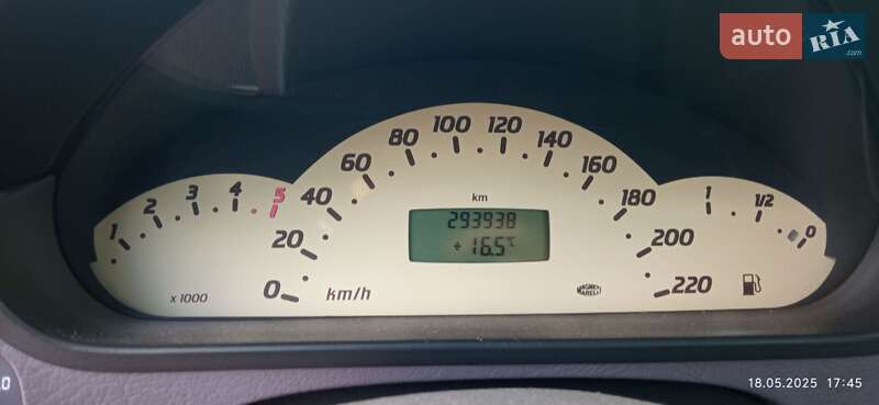 Хэтчбек Mercedes-Benz A-Class 2002 в Умани фото 10 Хэтчбек Mercedes-Benz A-Class 2002 в Умани