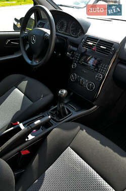 Хэтчбек Mercedes-Benz A-Class 2005 в 