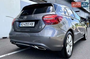 Хетчбек Mercedes-Benz A-Class 2017 в 