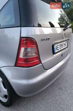Хетчбек Mercedes-Benz A-Class 1999 в 