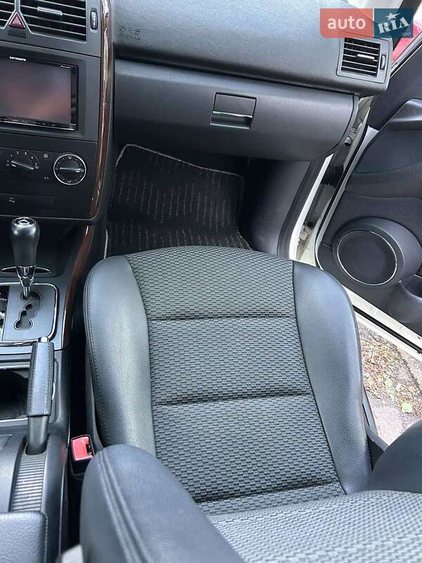 Хетчбек Mercedes-Benz A-Class 2011 в Вишневому