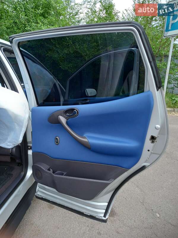 Хетчбек Mercedes-Benz A-Class 2002 в Кривому Розі