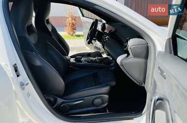 Хэтчбек Mercedes-Benz A-Class 2020 в 
