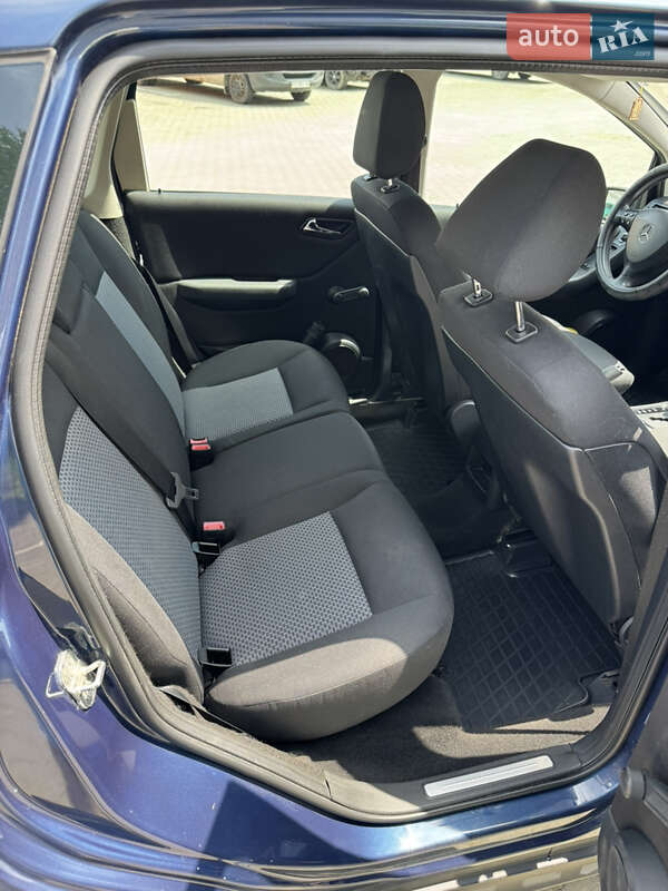 Хэтчбек Mercedes-Benz A-Class 2005 в Черновцах