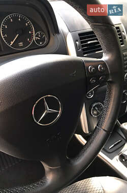Хетчбек Mercedes-Benz A-Class 2010 в 