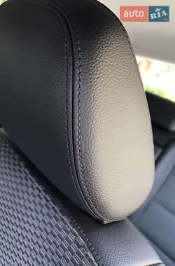 Хетчбек Mercedes-Benz A-Class 2010 в 