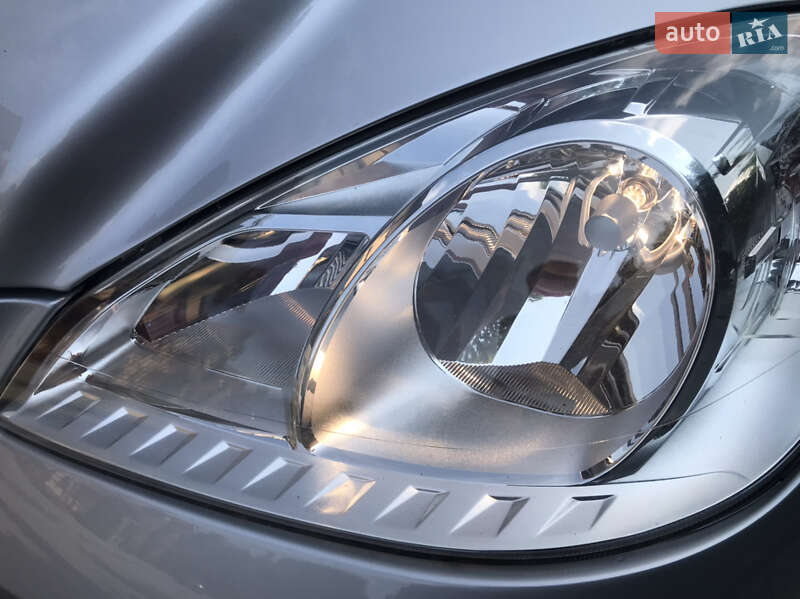 Хэтчбек Mercedes-Benz A-Class 2010 в Луцке