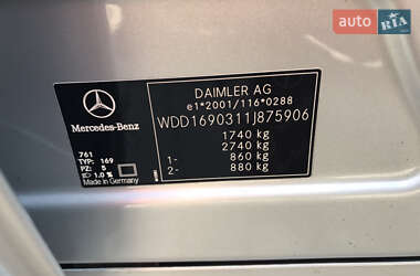 Хетчбек Mercedes-Benz A-Class 2010 в 