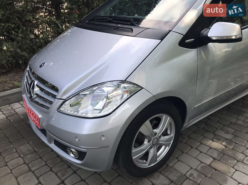 Хэтчбек Mercedes-Benz A-Class 2010 в Луцке