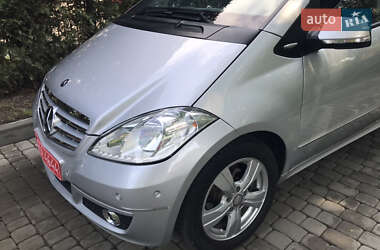 Хетчбек Mercedes-Benz A-Class 2010 в 
