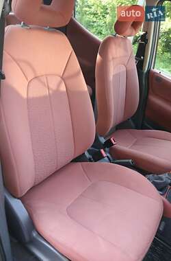 Хэтчбек Mercedes-Benz A-Class 2000 в 
