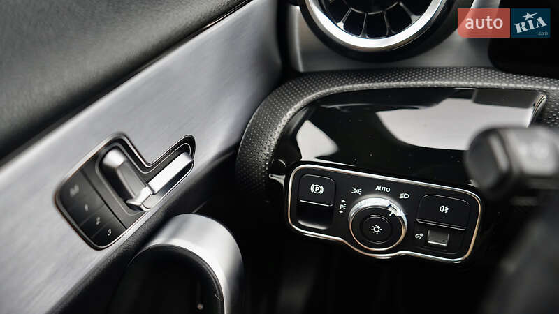 Седан Mercedes-Benz A-Class 2019 в Львове