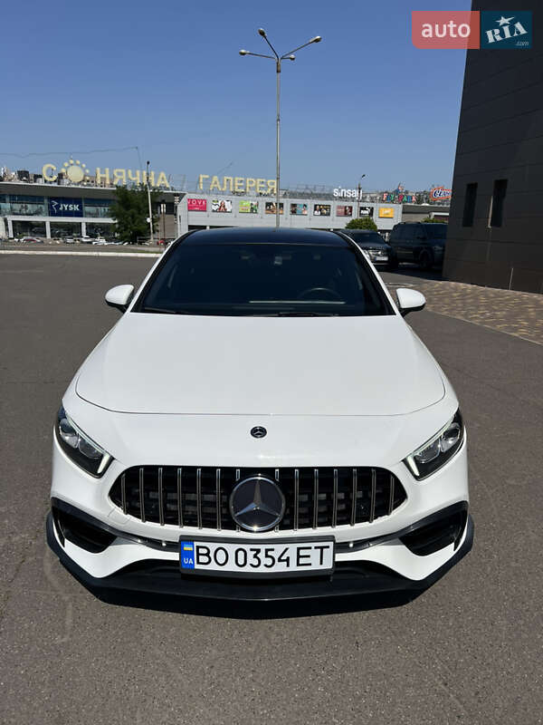 Седан Mercedes-Benz A-Class 2019 в Днепре