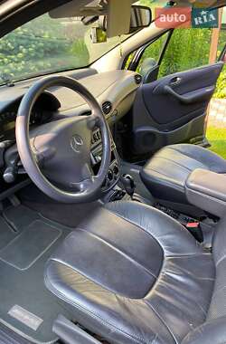 Хэтчбек Mercedes-Benz A-Class 2003 в 