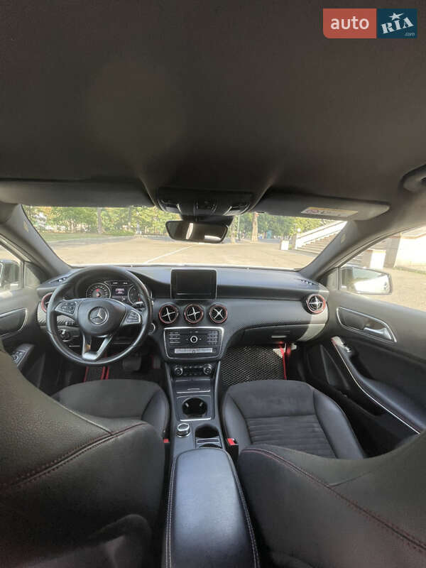 Хэтчбек Mercedes-Benz A-Class 2018 в Киеве