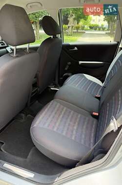 Хэтчбек Mercedes-Benz A-Class 2005 в 