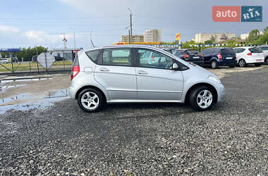 Хэтчбек Mercedes-Benz A-Class 2011 в 