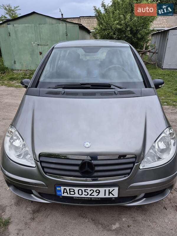 Хэтчбек Mercedes-Benz A-Class 2004 в 