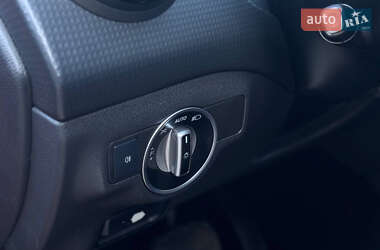 Хэтчбек Mercedes-Benz A-Class 2014 в 