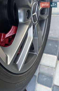 Хэтчбек Mercedes-Benz A-Class 2014 в 