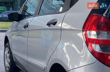 Хэтчбек Mercedes-Benz A-Class 2004 в 